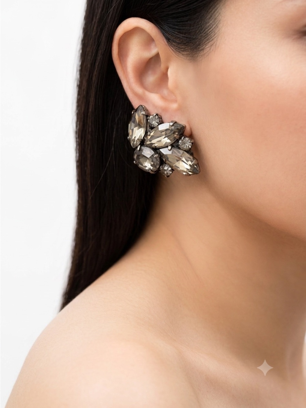 Vintage 80s Smoky Grey Rhinestone Cluster Clip-On Earrings